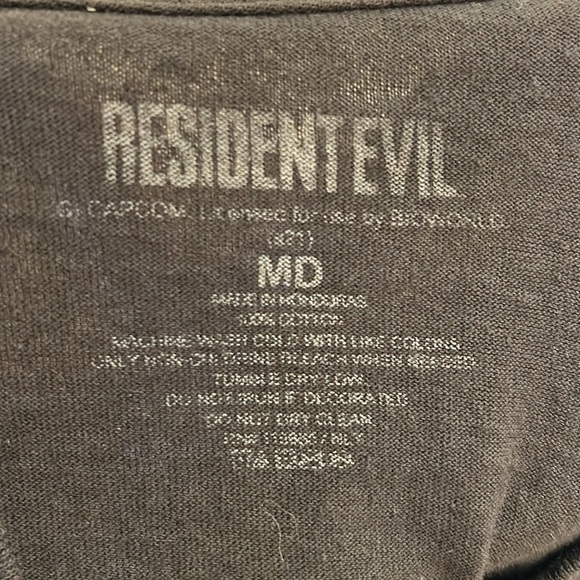 Resident Evil Lady Dimitrescu Tee T-shirt - Size Medium - Picture 5 of 5